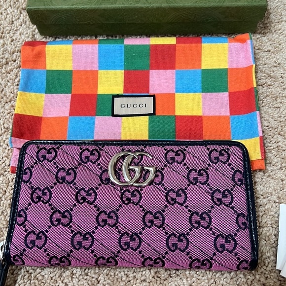 NWOT! GUCCI GG monogram multicolor marmont matelasse zip wallet. 443123.0959 - Picture 4 of 13